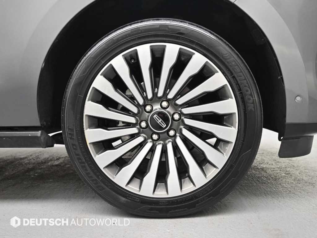Lincoln Navigator — photo 05