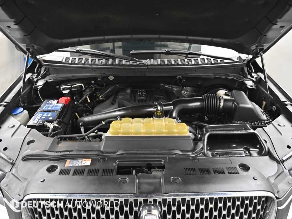 Lincoln Navigator — photo 06