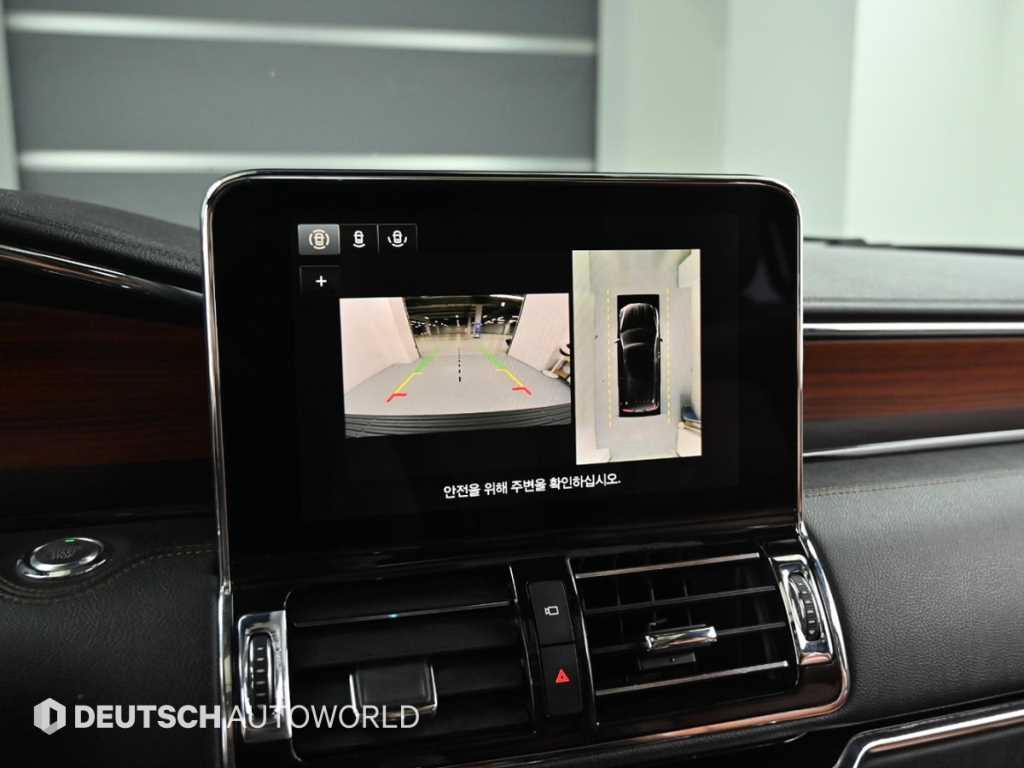 Lincoln Navigator — photo 15