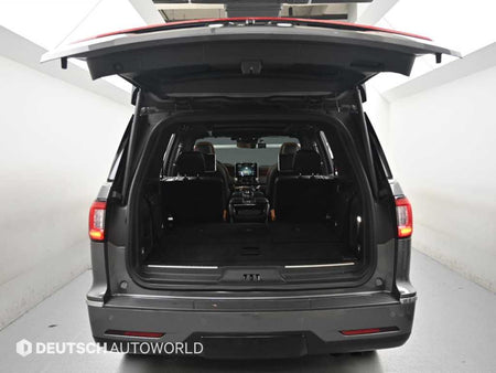Lincoln Navigator — photo 19