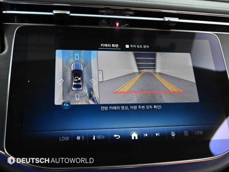 Mercedes-Benz E-Class — photo 15