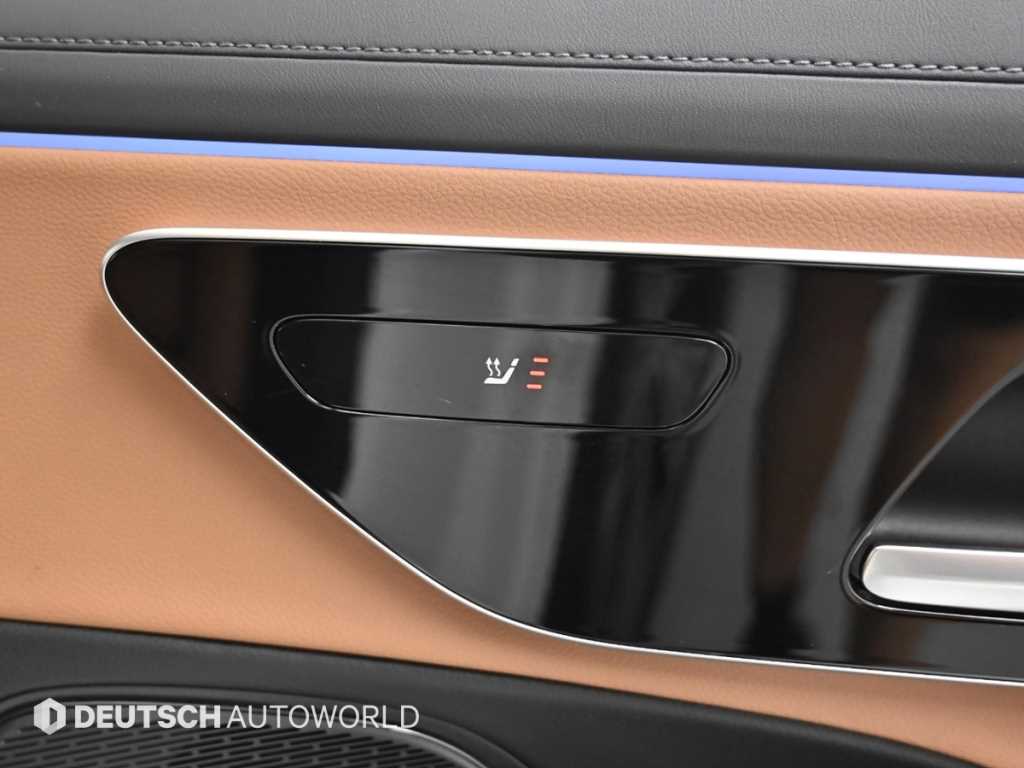 Mercedes-Benz E-Class — photo 16