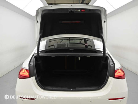 Mercedes-Benz E-Class — photo 19
