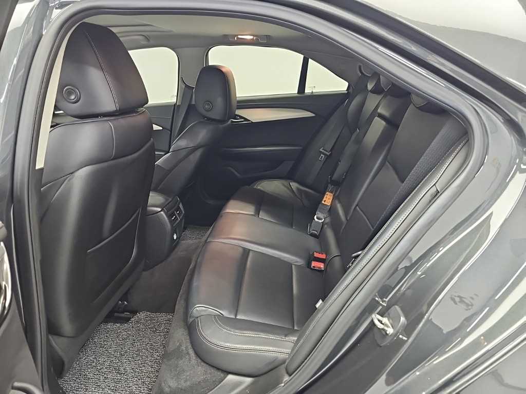 Cadillac ATS — photo 12