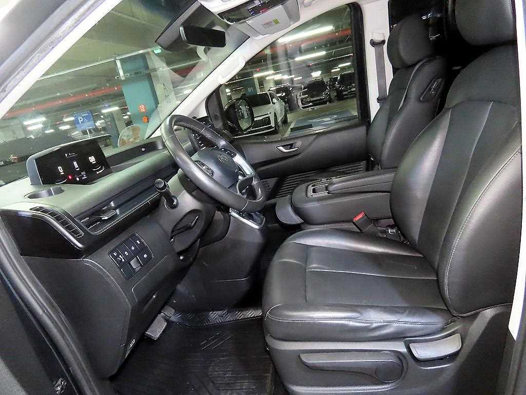 Hyundai Staria — photo 06