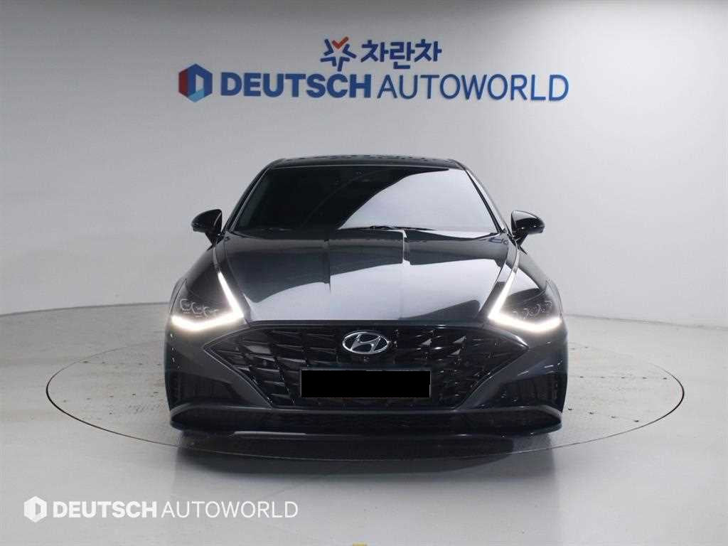 Hyundai Sonata — photo 03