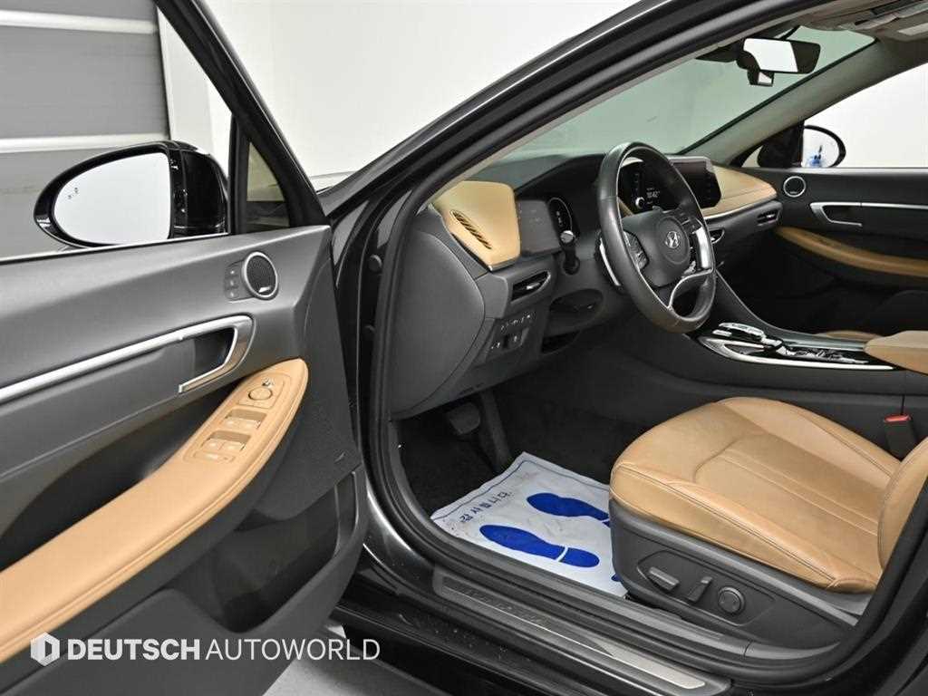 Hyundai Sonata — photo 11