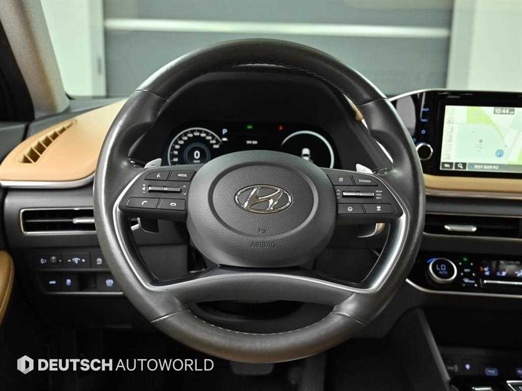 Hyundai Sonata — photo 13