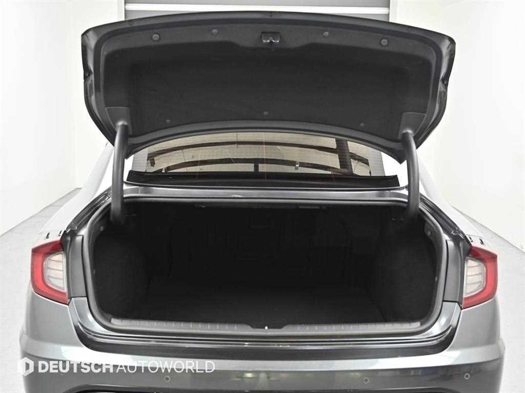 Hyundai Sonata — photo 19