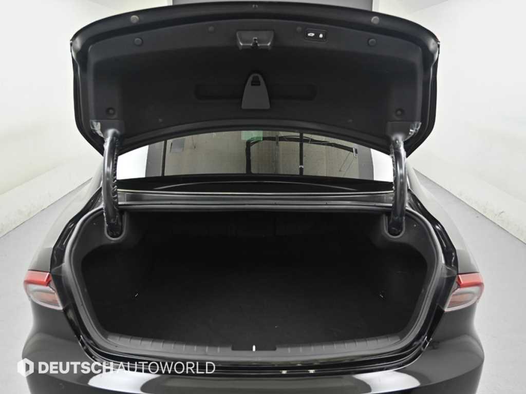 Hyundai Grandeur — photo 19