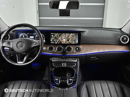Mercedes-Benz E-Class — photo 07