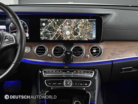 Mercedes-Benz E-Class — photo 14