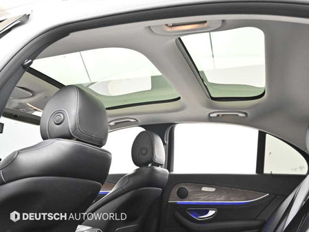 Mercedes-Benz E-Class — photo 18