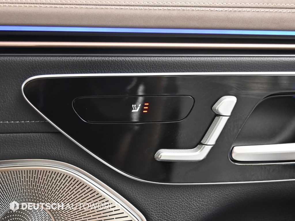 Mercedes-Benz EQS — photo 16