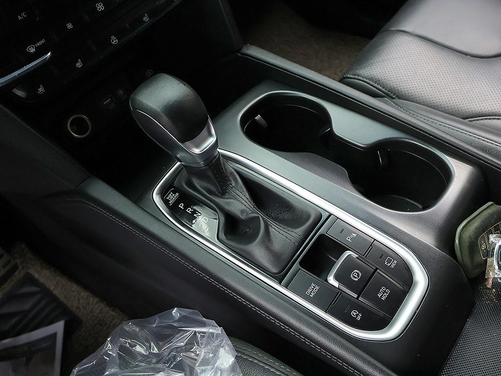 Hyundai Santafe — photo 10