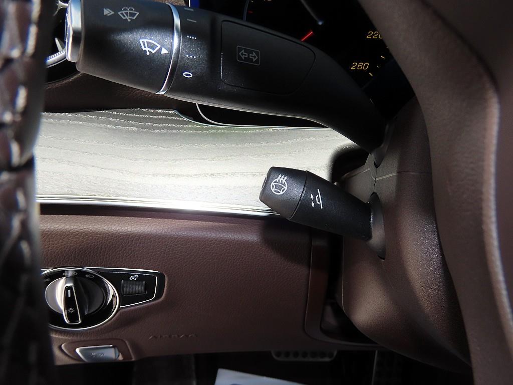 Mercedes-Benz CLS-Class — photo 12