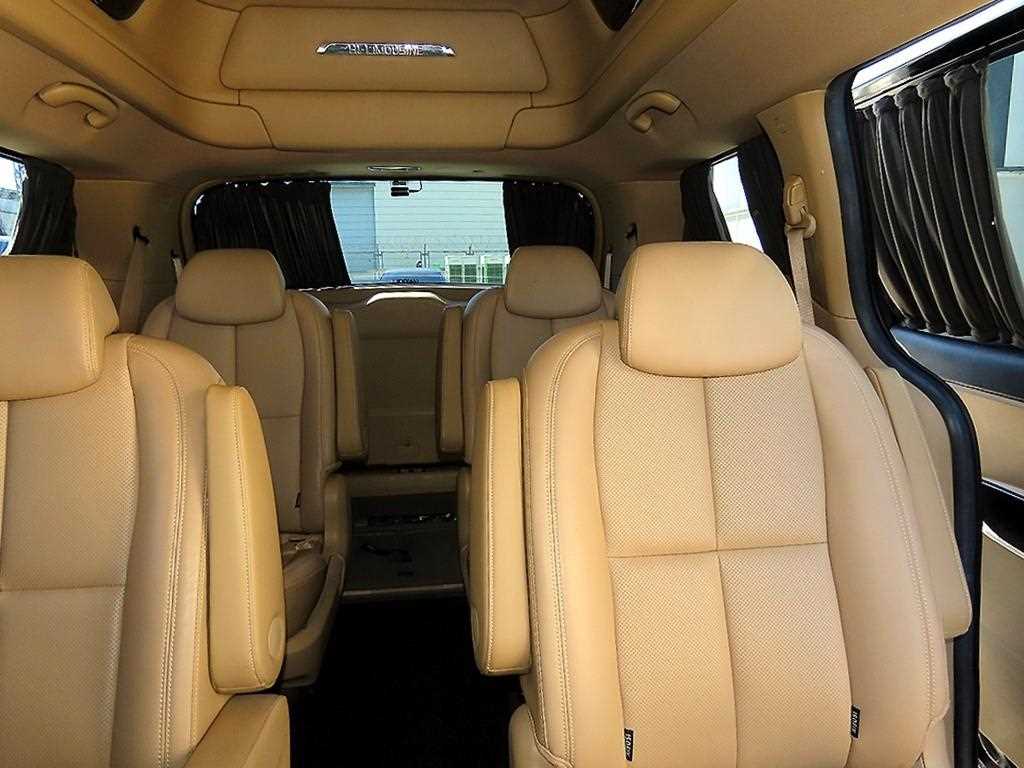 Kia Carnival — photo 07