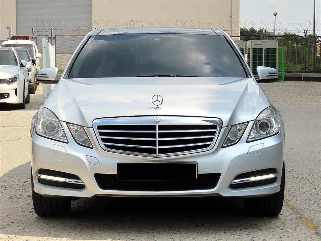 Mercedes-Benz E-Class — photo 01