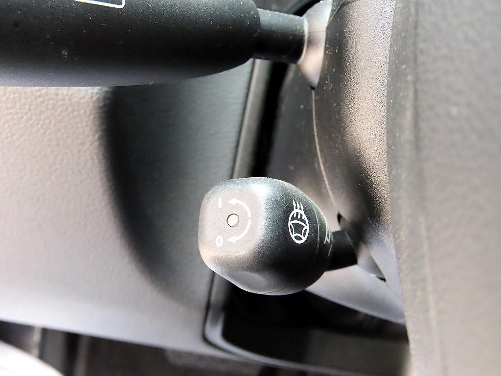 Mercedes-Benz E-Class — photo 11