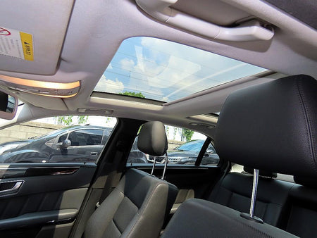 Mercedes-Benz E-Class — photo 17
