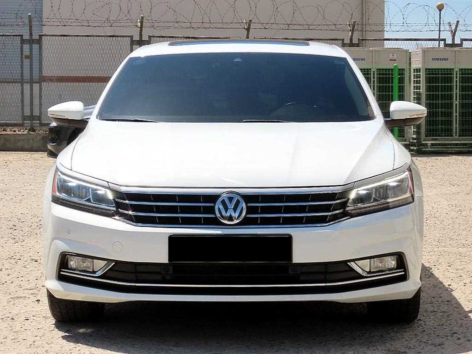 Volkswagen Passat — photo 01