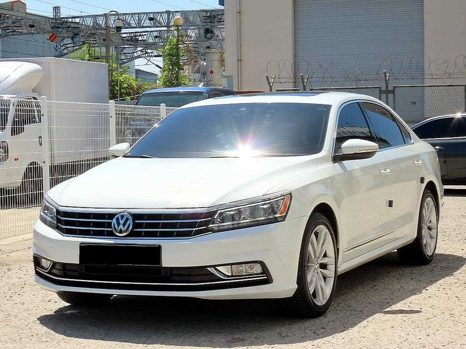 Volkswagen Passat — photo 02