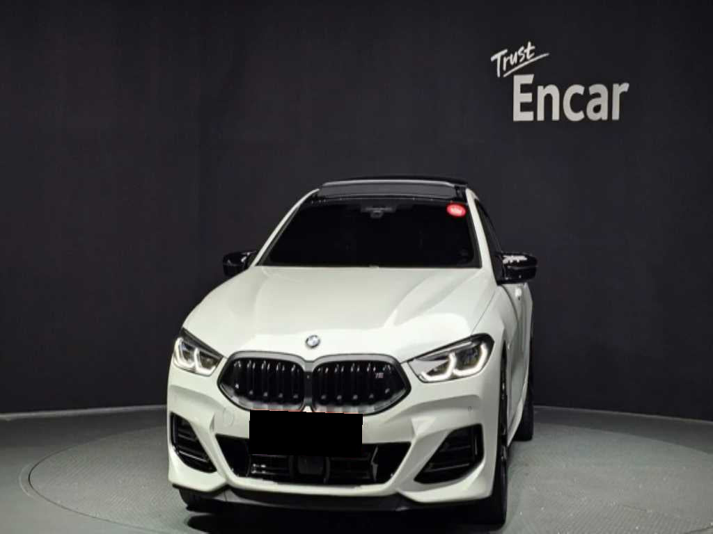 BMW 8-Series — photo 03