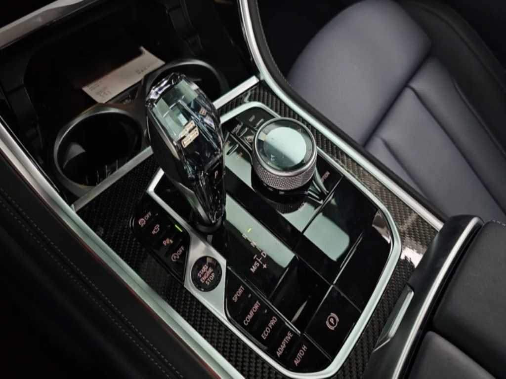 BMW 8-Series — photo 09