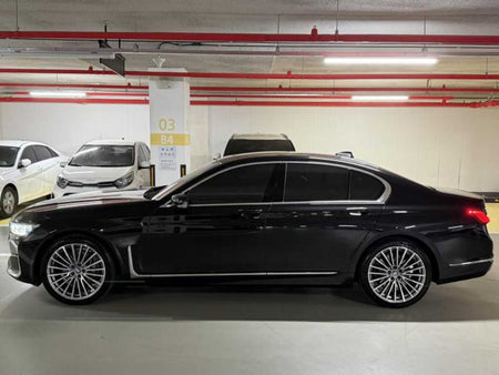 BMW 7-Series — photo 05