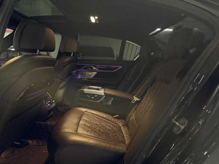 BMW 7-Series — photo 09