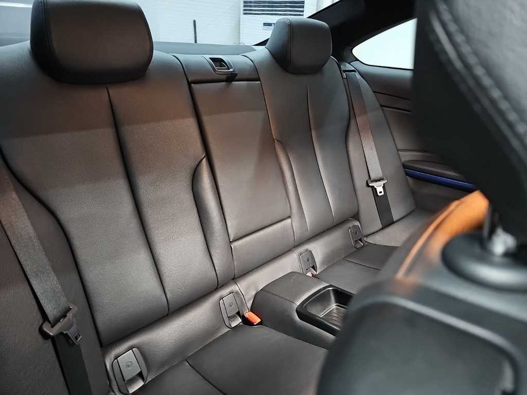 BMW 4-Series — photo 12