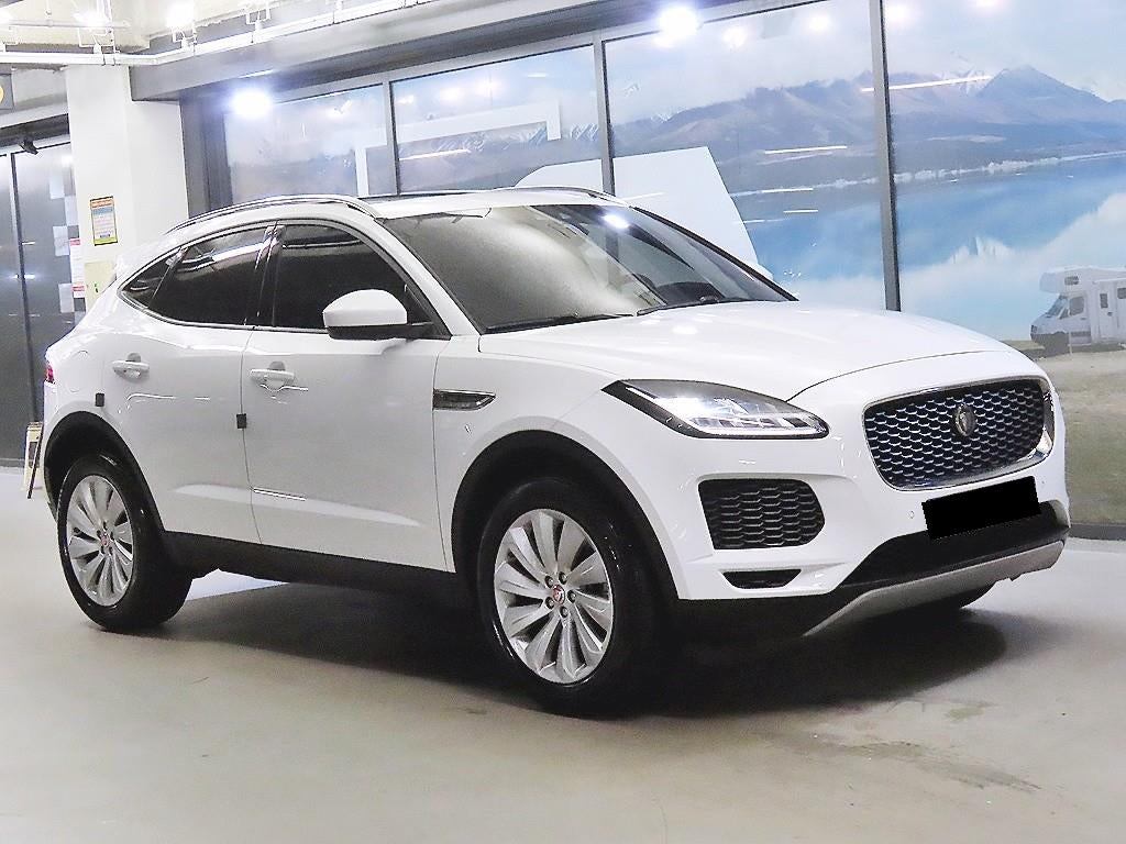 Jaguar E-PACE — photo 01