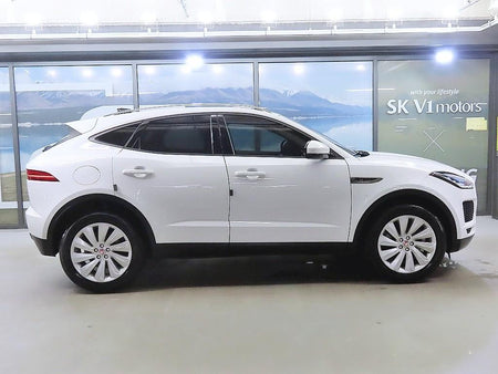 Jaguar E-PACE — photo 03