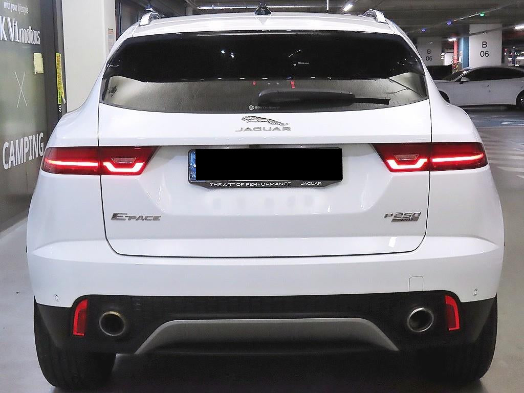 Jaguar E-PACE — photo 05