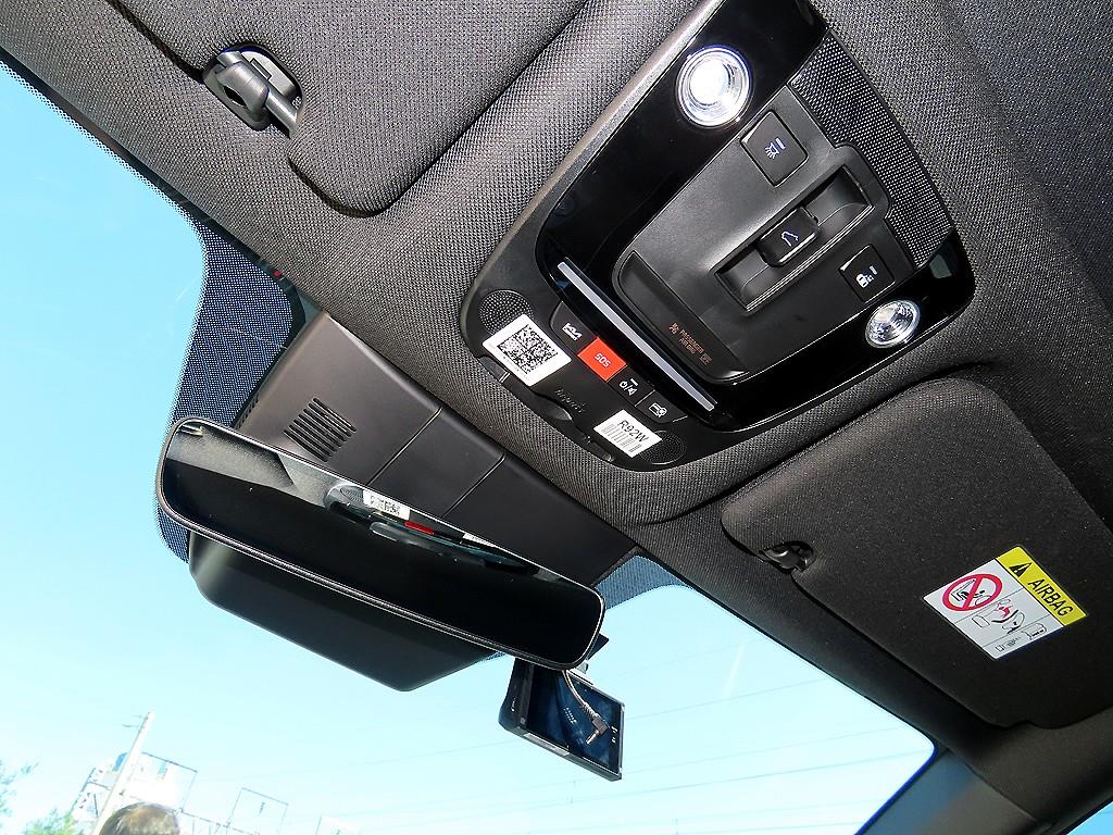 Kia Sorento — photo 14