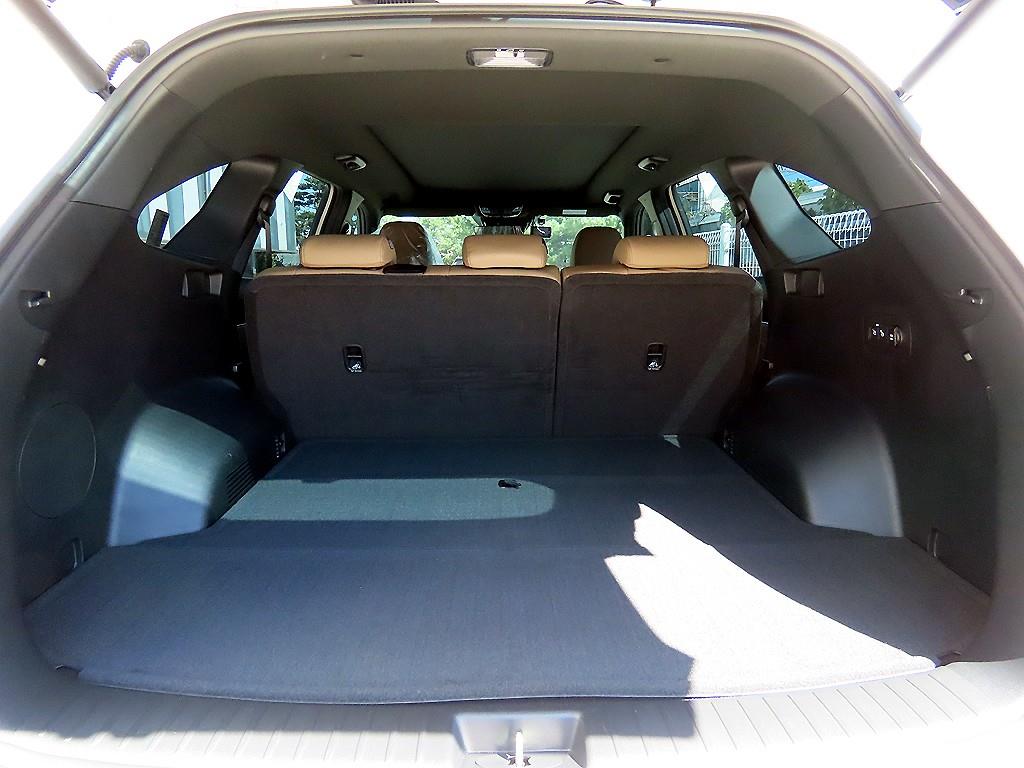 Kia Sorento — photo 16