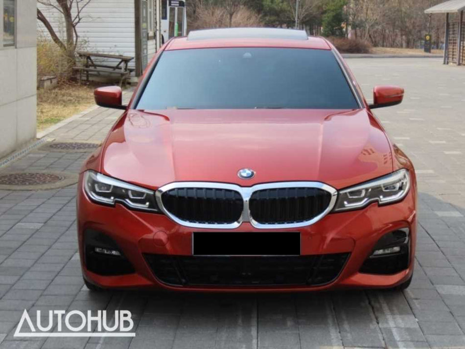 BMW 3-Series — photo 01