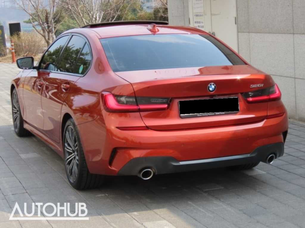 BMW 3-Series — photo 04