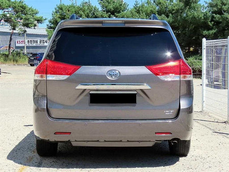 Toyota Sienna — photo 04