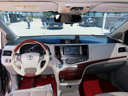 Toyota Sienna — photo 07