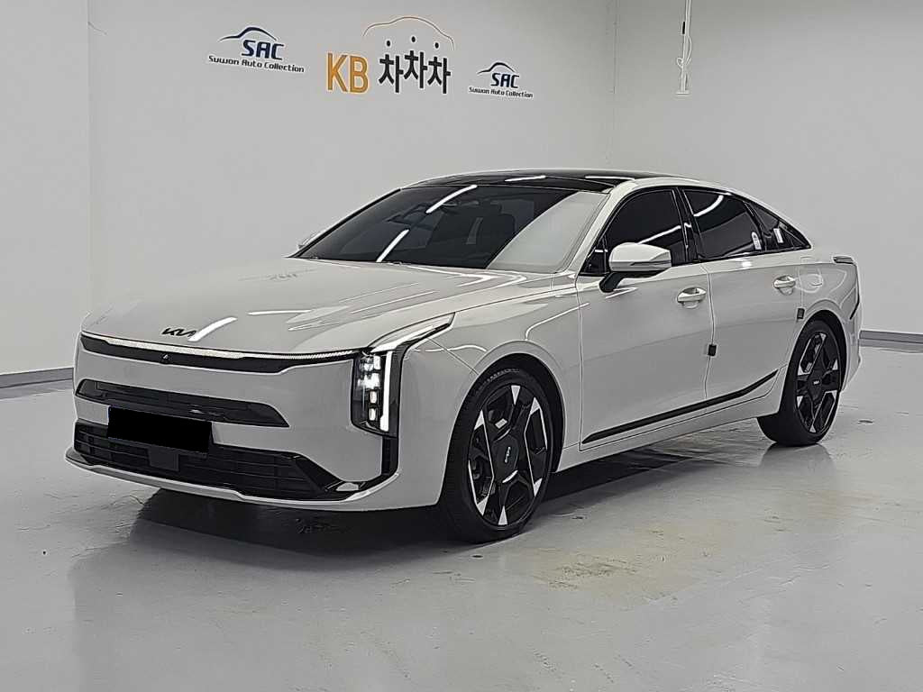 Kia K8 — photo 01