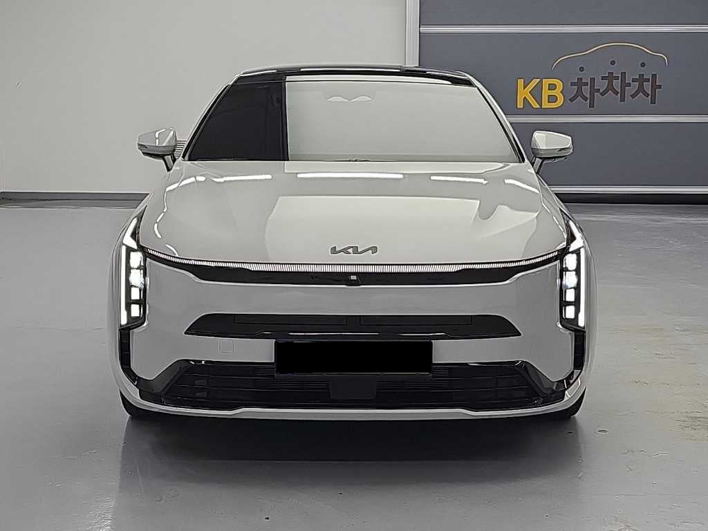 Kia K8 — photo 02