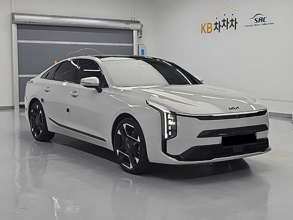 Kia K8 — photo 04