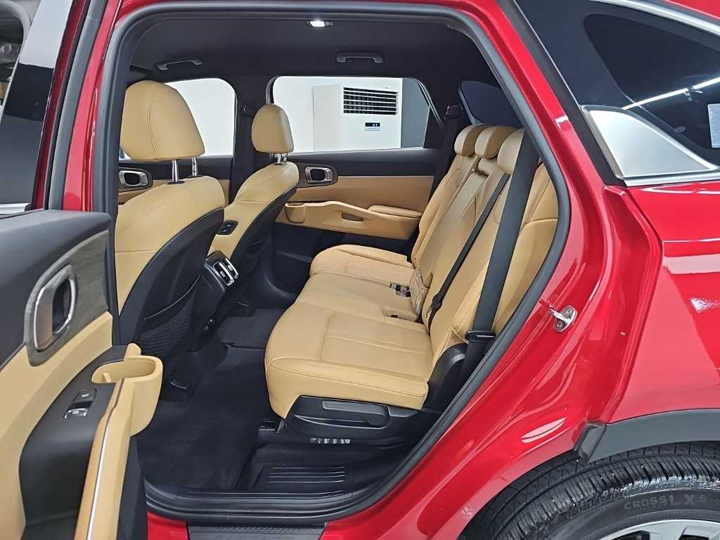 Kia Sorento — photo 12