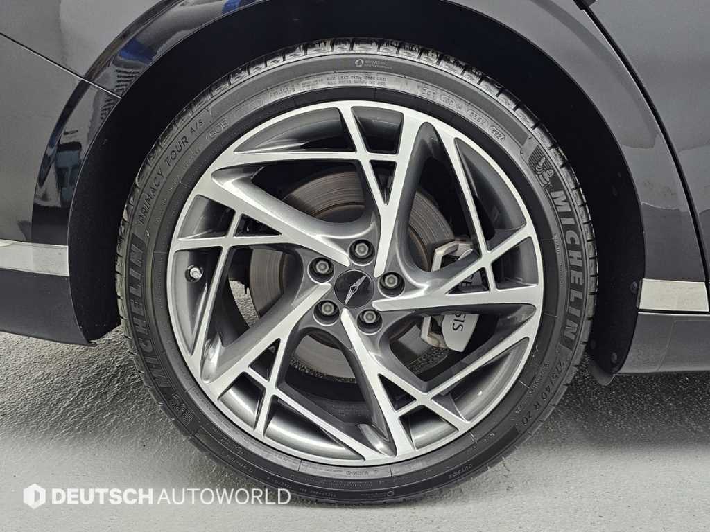 Genesis G90 — photo 05