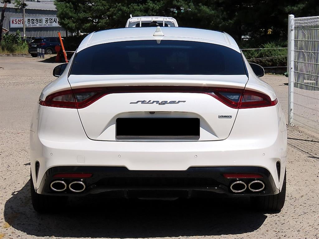 Kia Stinger — photo 04