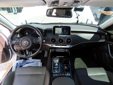 Kia Stinger — photo 07