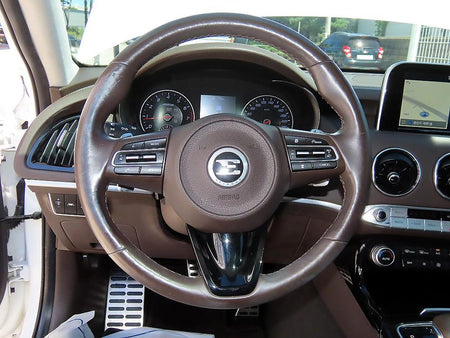 Kia Stinger — photo 08