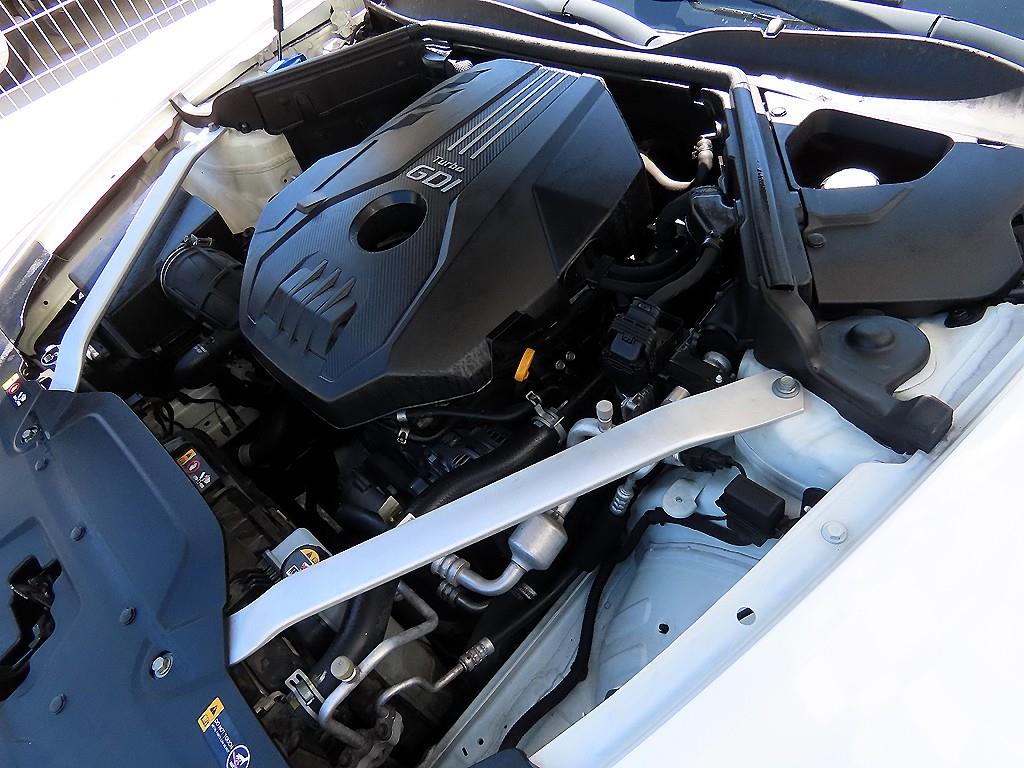 Kia Stinger — photo 19