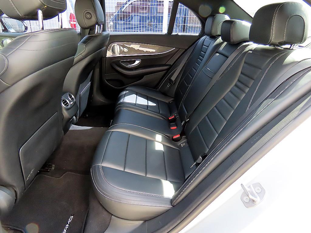 Mercedes-Benz E-Class — photo 06